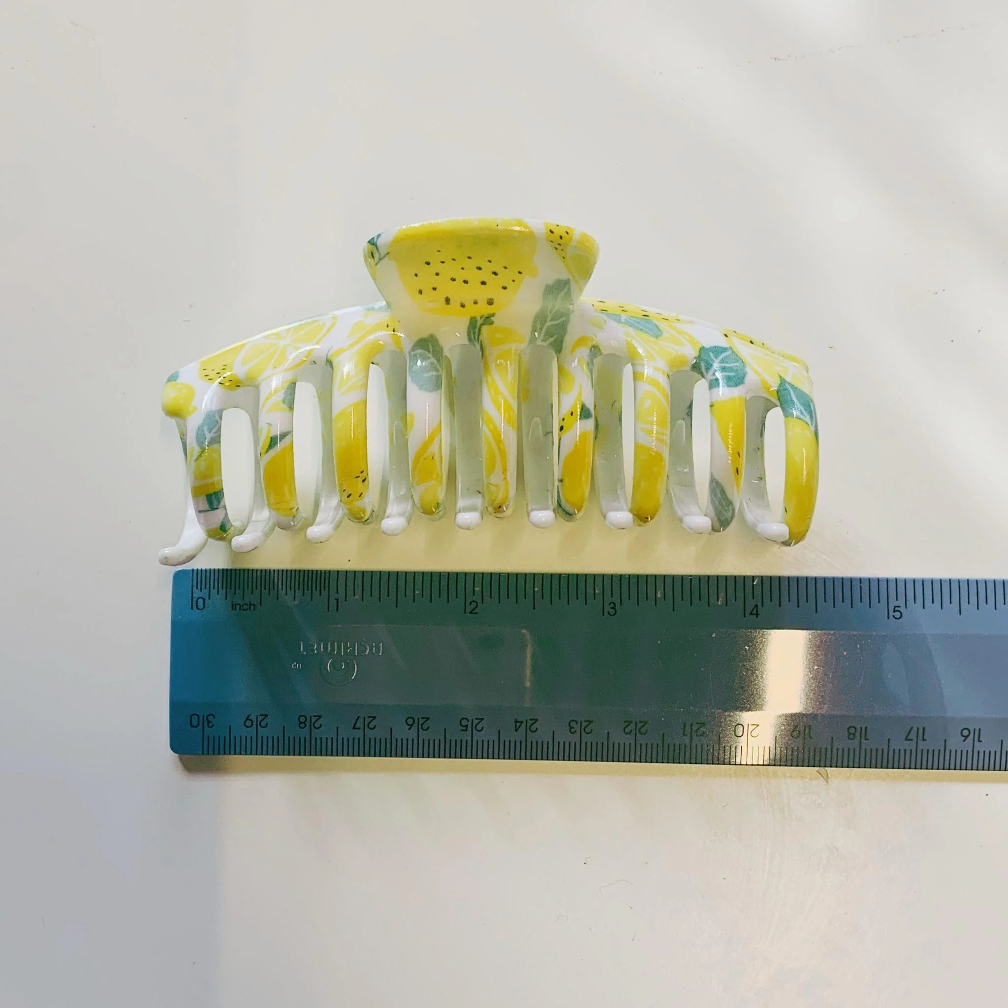 Velvet Claws Hair Clip | The Lobster in Fresh Lemons - Image 5