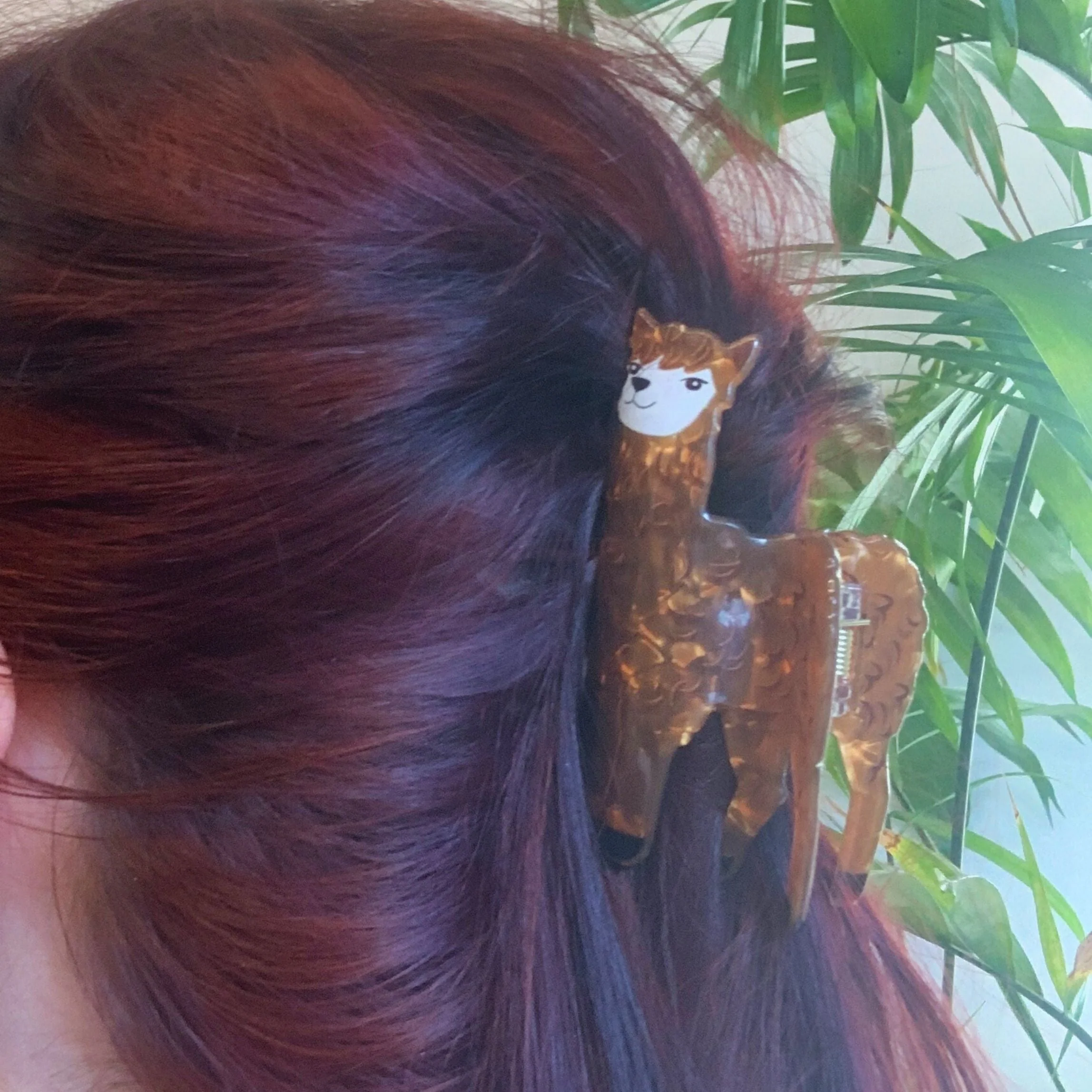 Velvet Claws Llama Hair Clip - Image 2