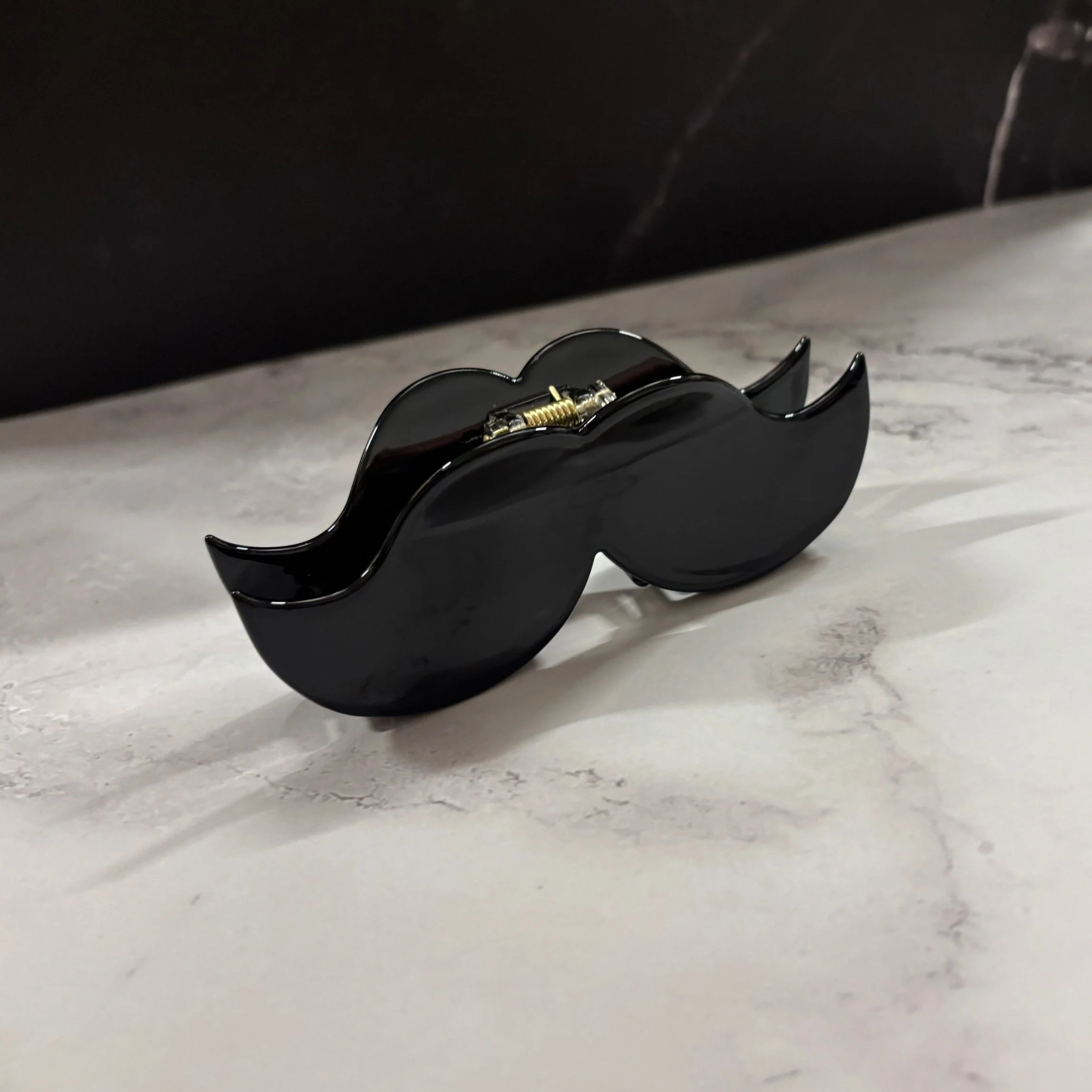 Velvet Claws Mr. Mustache Hair Claw - Image 11