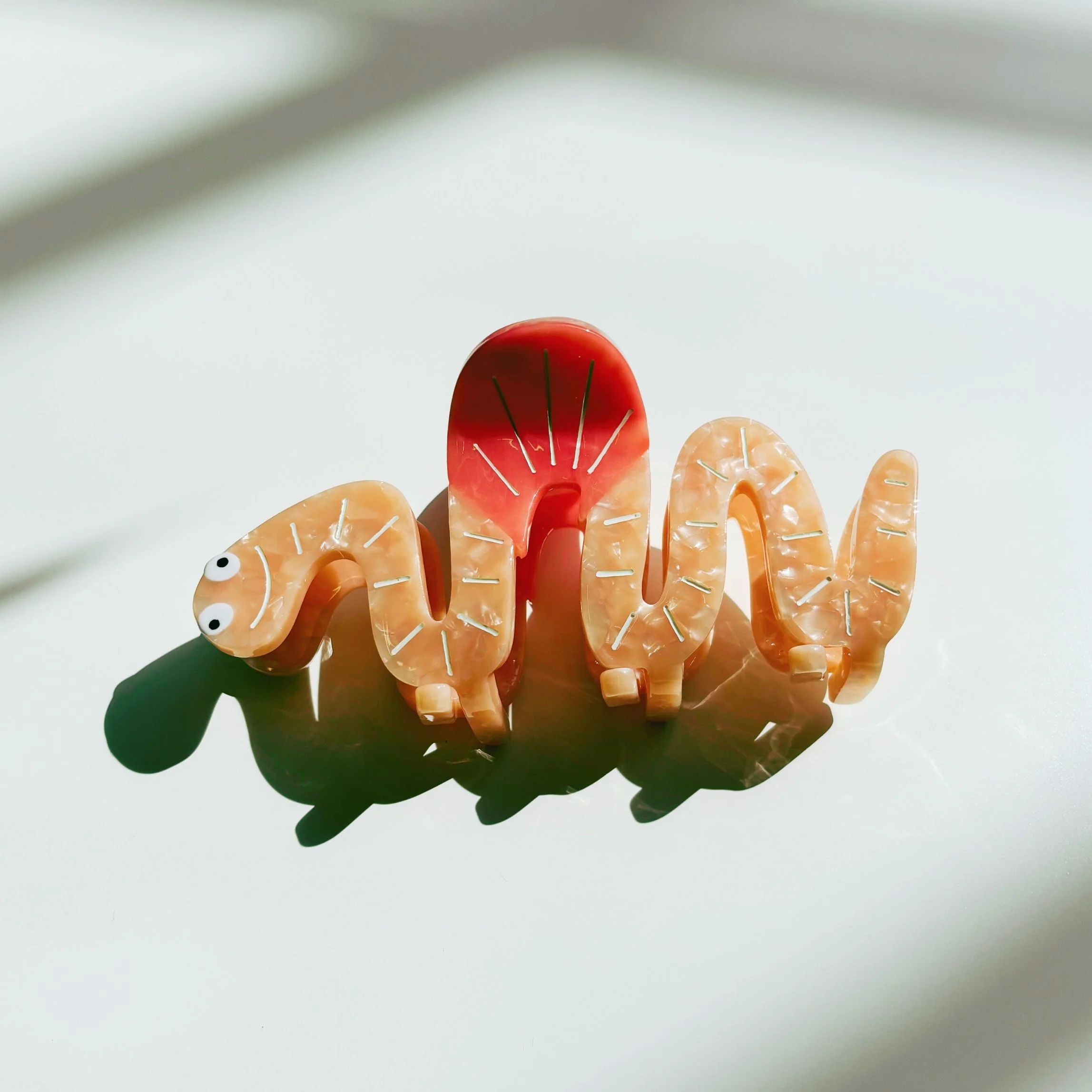Would You Love Me if I Was a Worm? Hair Claw - Image 5