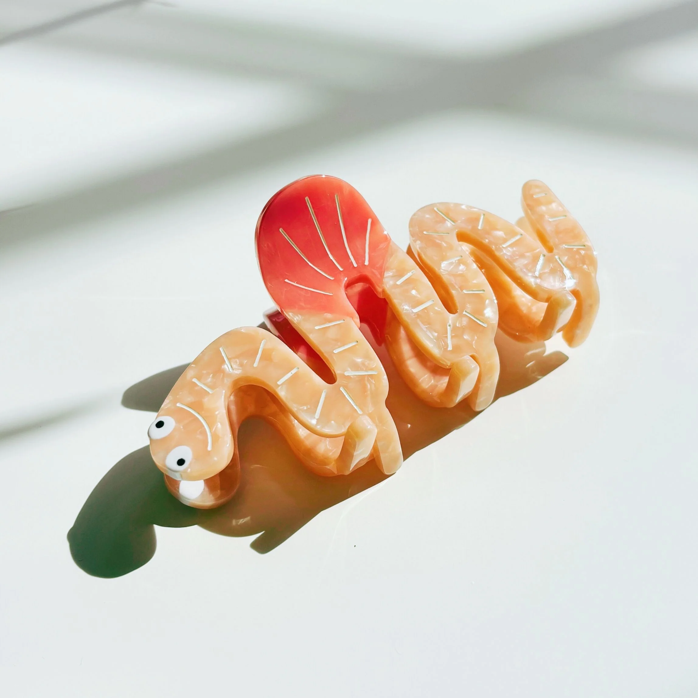 Would You Love Me if I Was a Worm? Hair Claw - Image 6