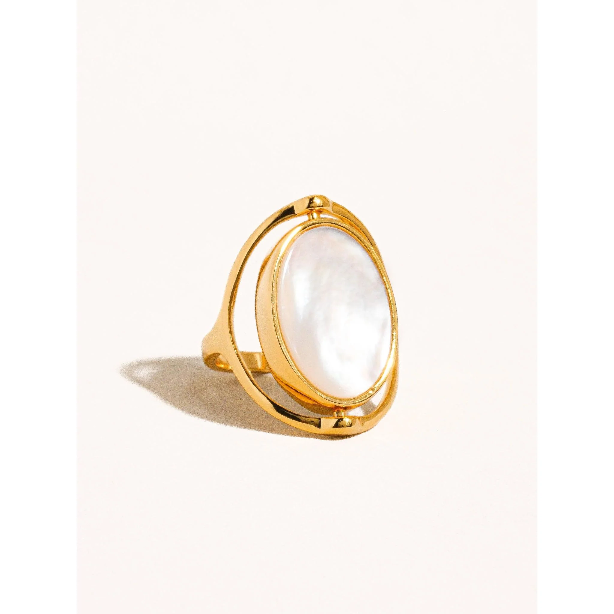 Violette 18K Gold Double-Sided Abalone & White Shell Ring | Two-in-one Reversible Ring - Image 6