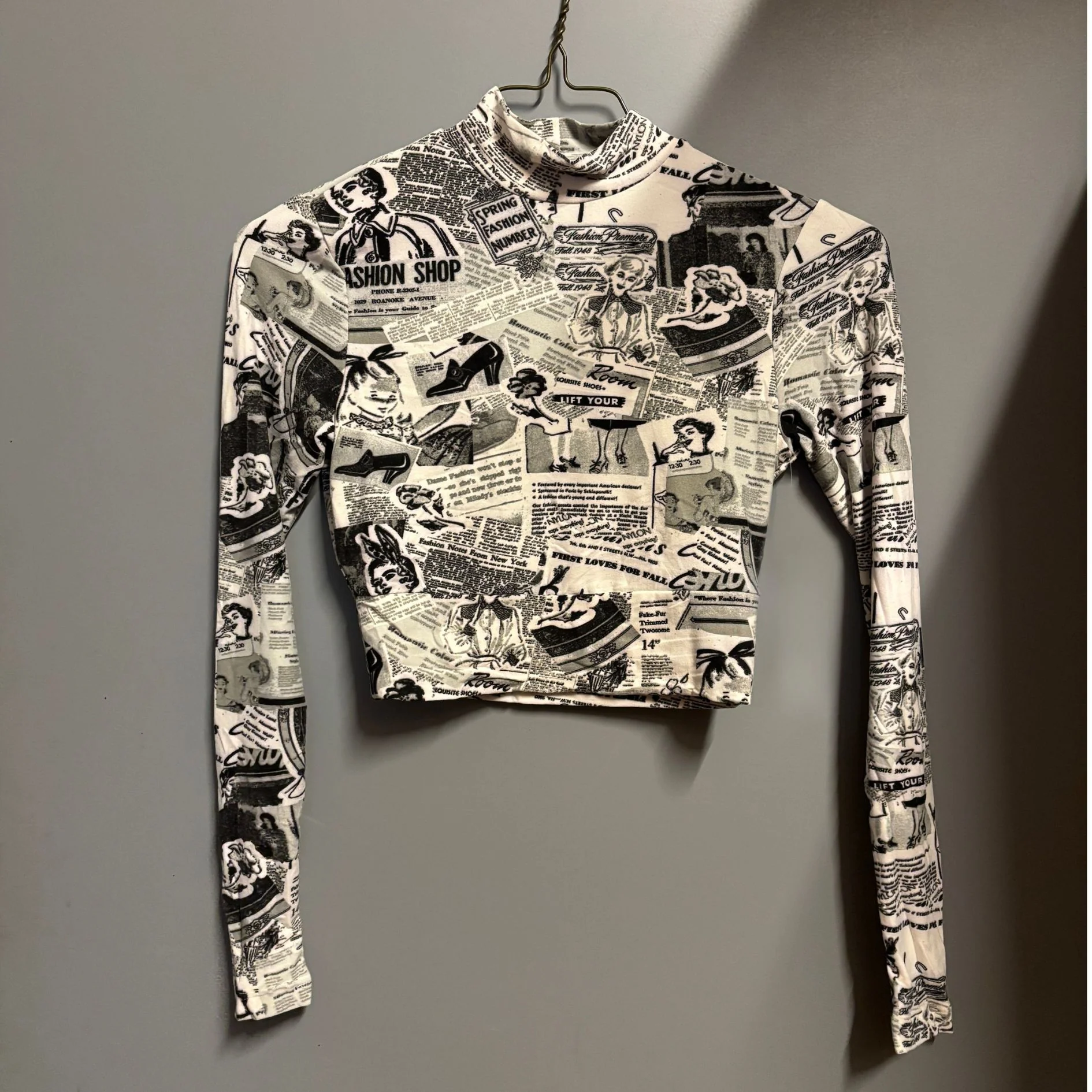 Newspaper Print Long Sleeve Mock Neck Crop Top | Trendy Fitted Graphic Top [SM–XL] - Image 4
