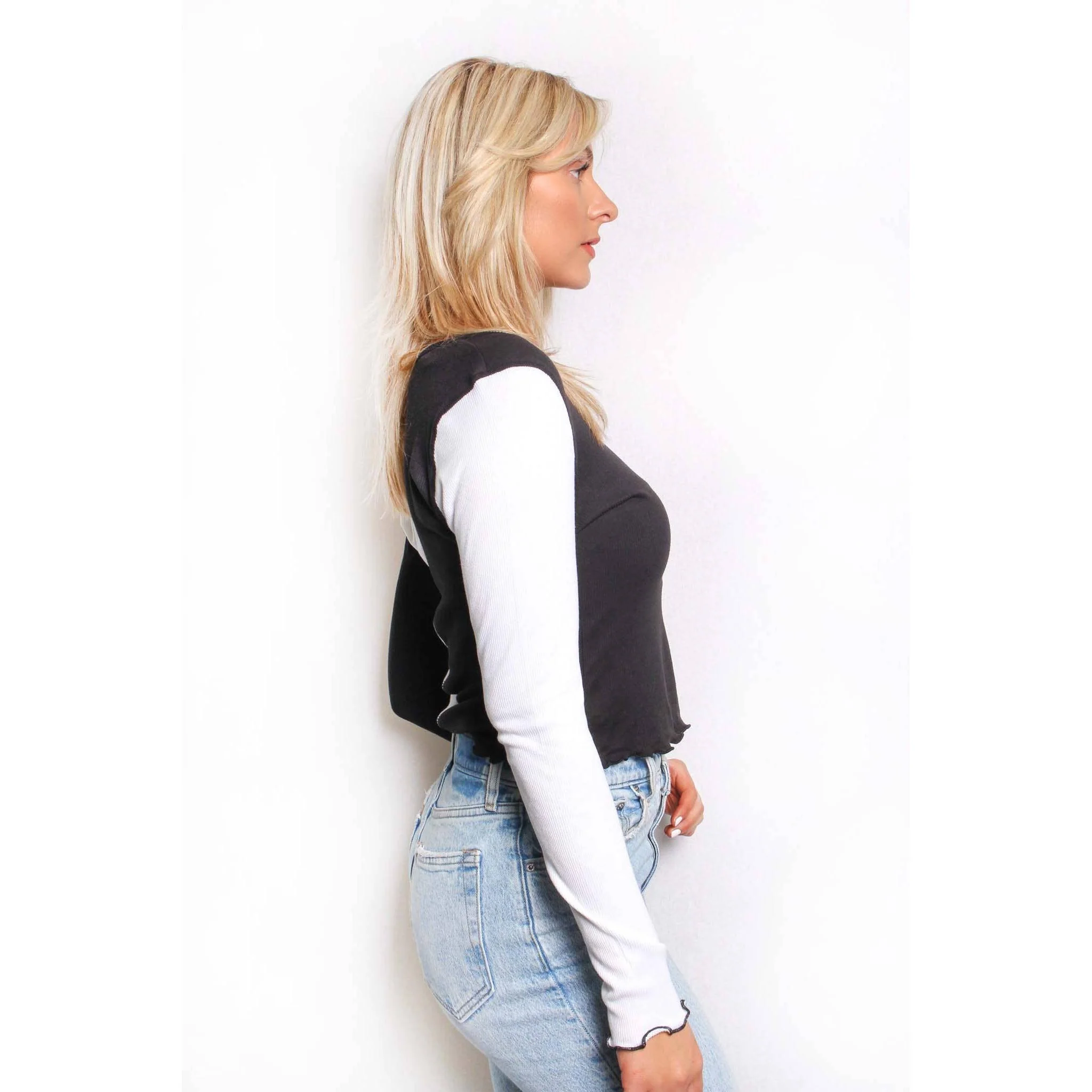Black & White Cookie Two-Toned Scoop Neck Long Sleeve Top  | Trendy Cropped Fitted Contrast Top [Sizes SM–XL] - Image 6